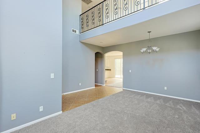 1046 Strawberry Creek St – photo 3