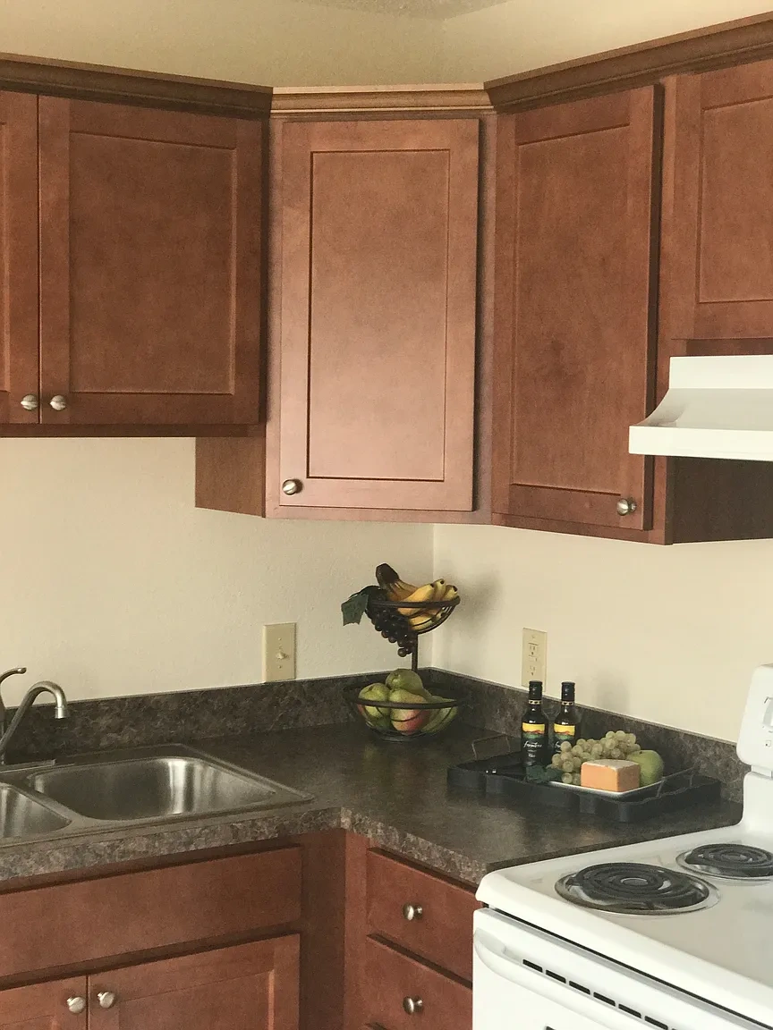 Riverview Apartments – photo 1