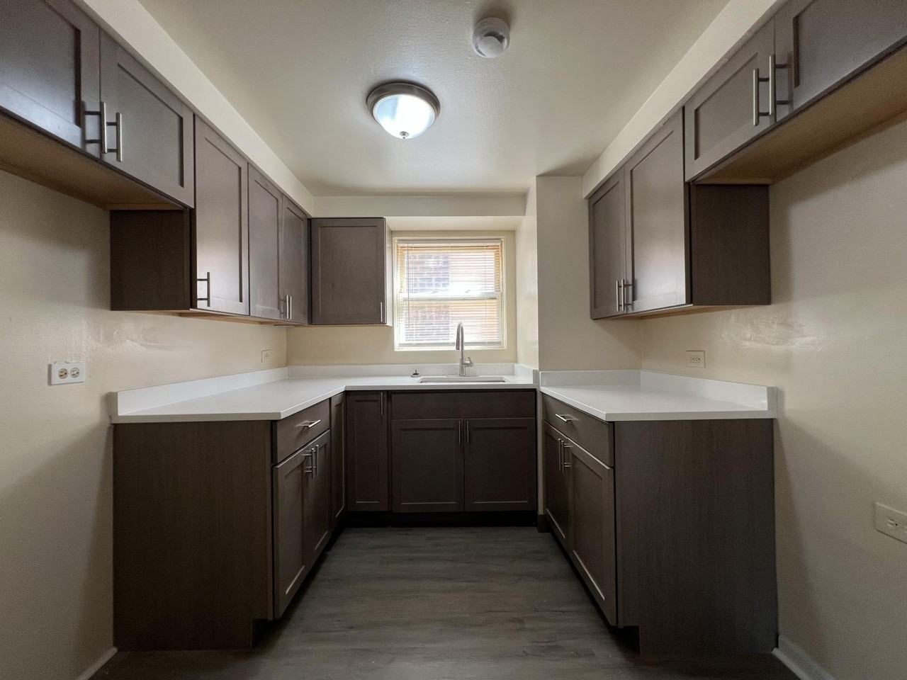 1300 S 51st Ct unit 201 – photo 1