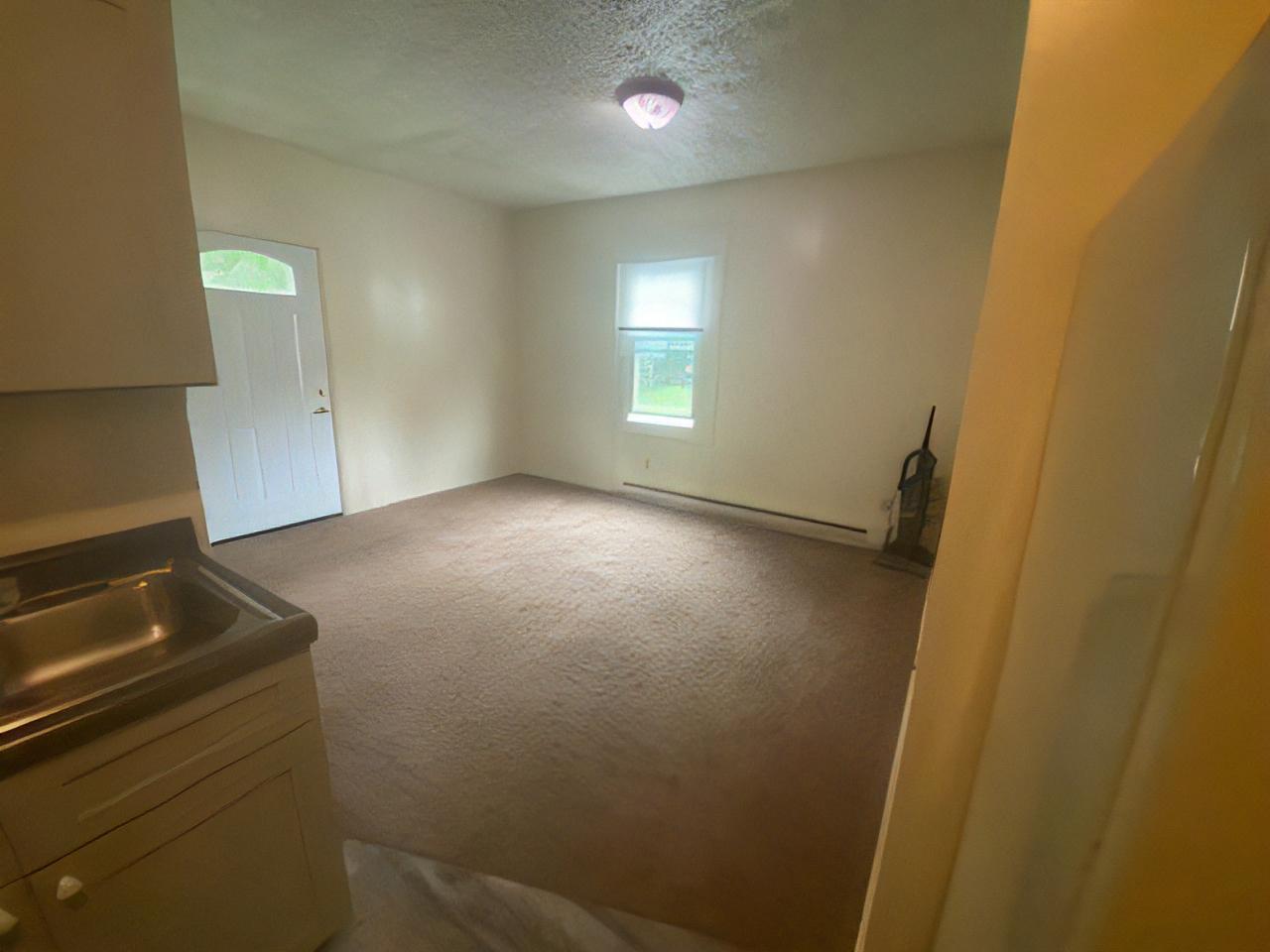 207 Cunningham St unit A – photo 4