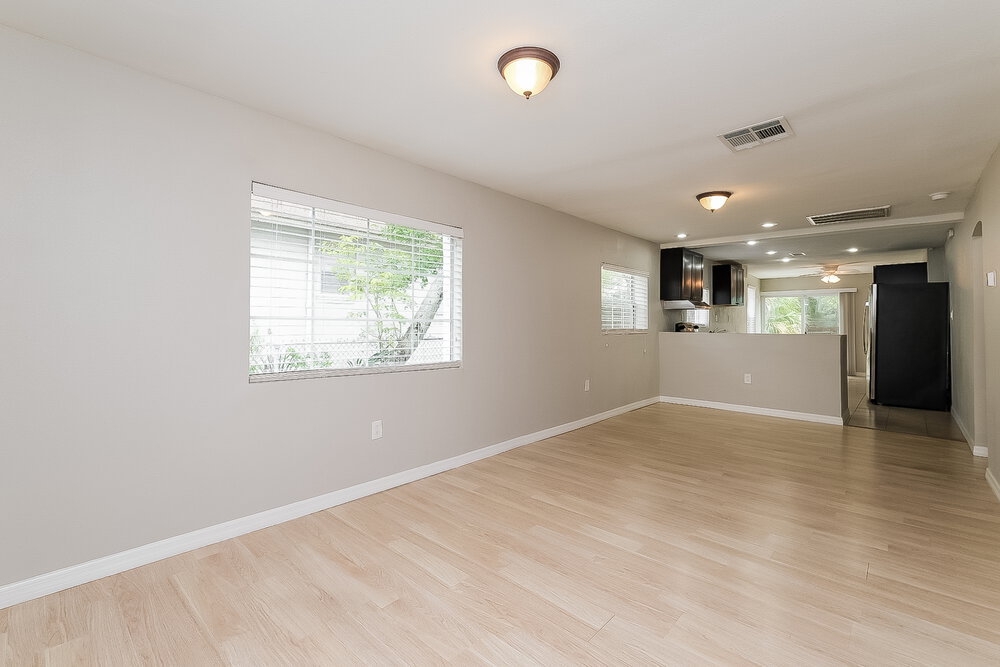 522 E Lime St – photo 3