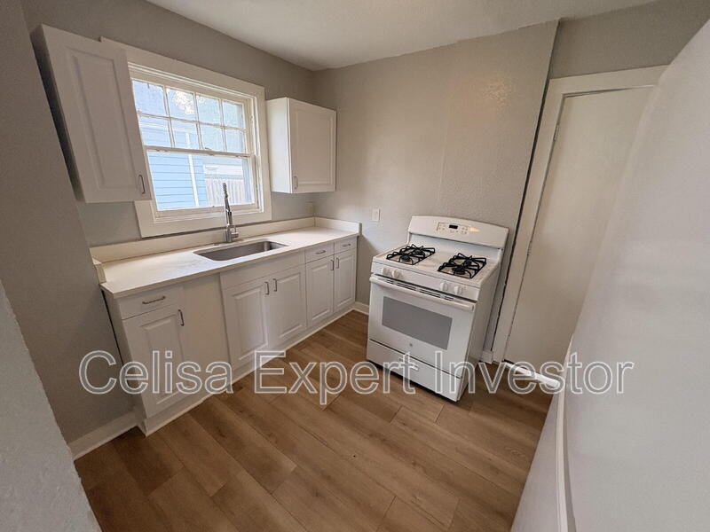 3531 Smith St – photo 4