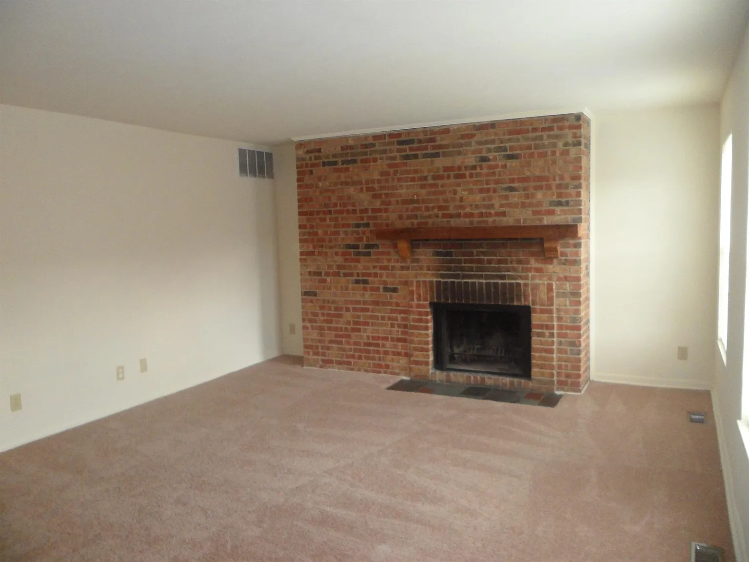 Northland Village – NV-DES: TWN 2B-1360