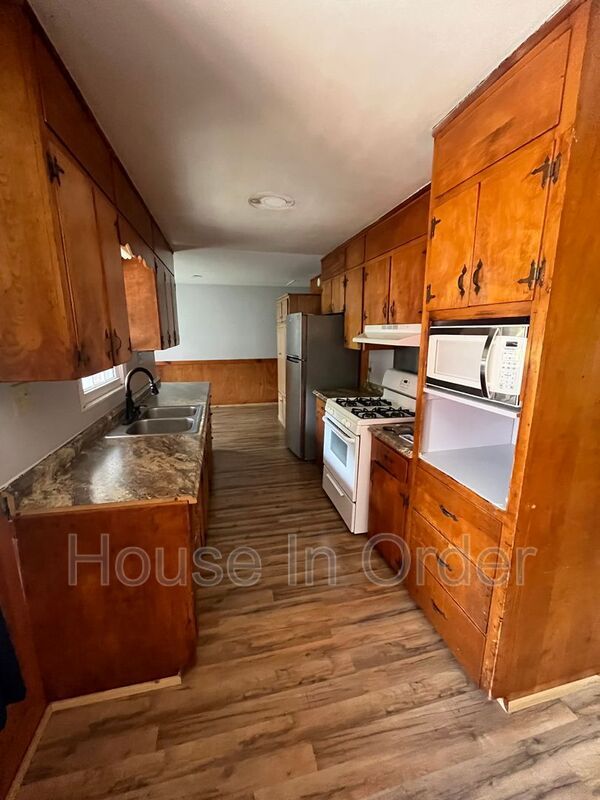54 Cottage Dr unit A – photo 5