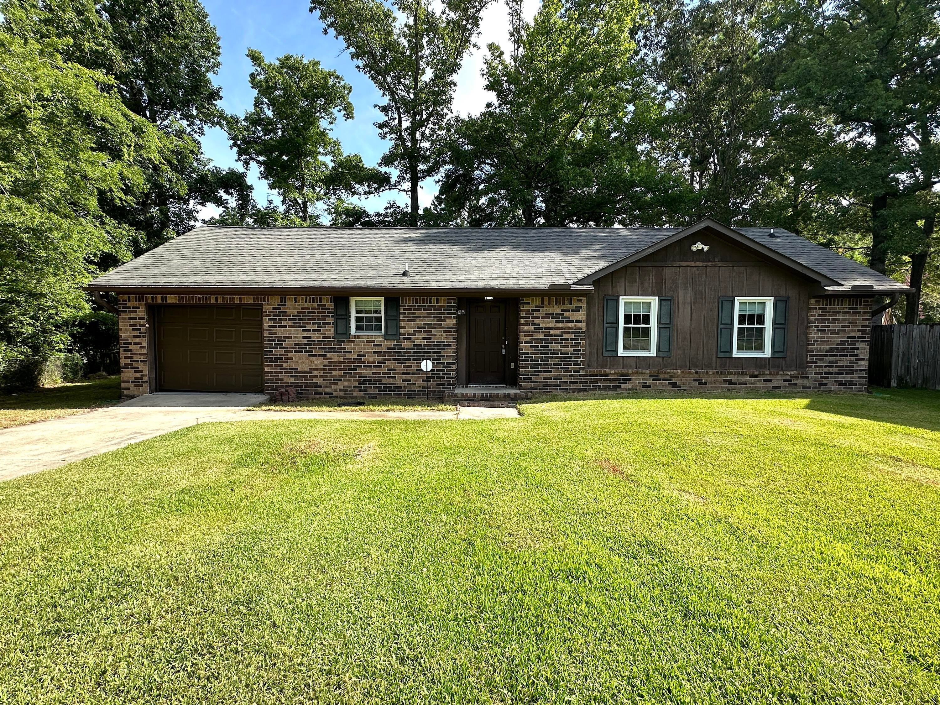 46 Oak Grove Rd – photo 1