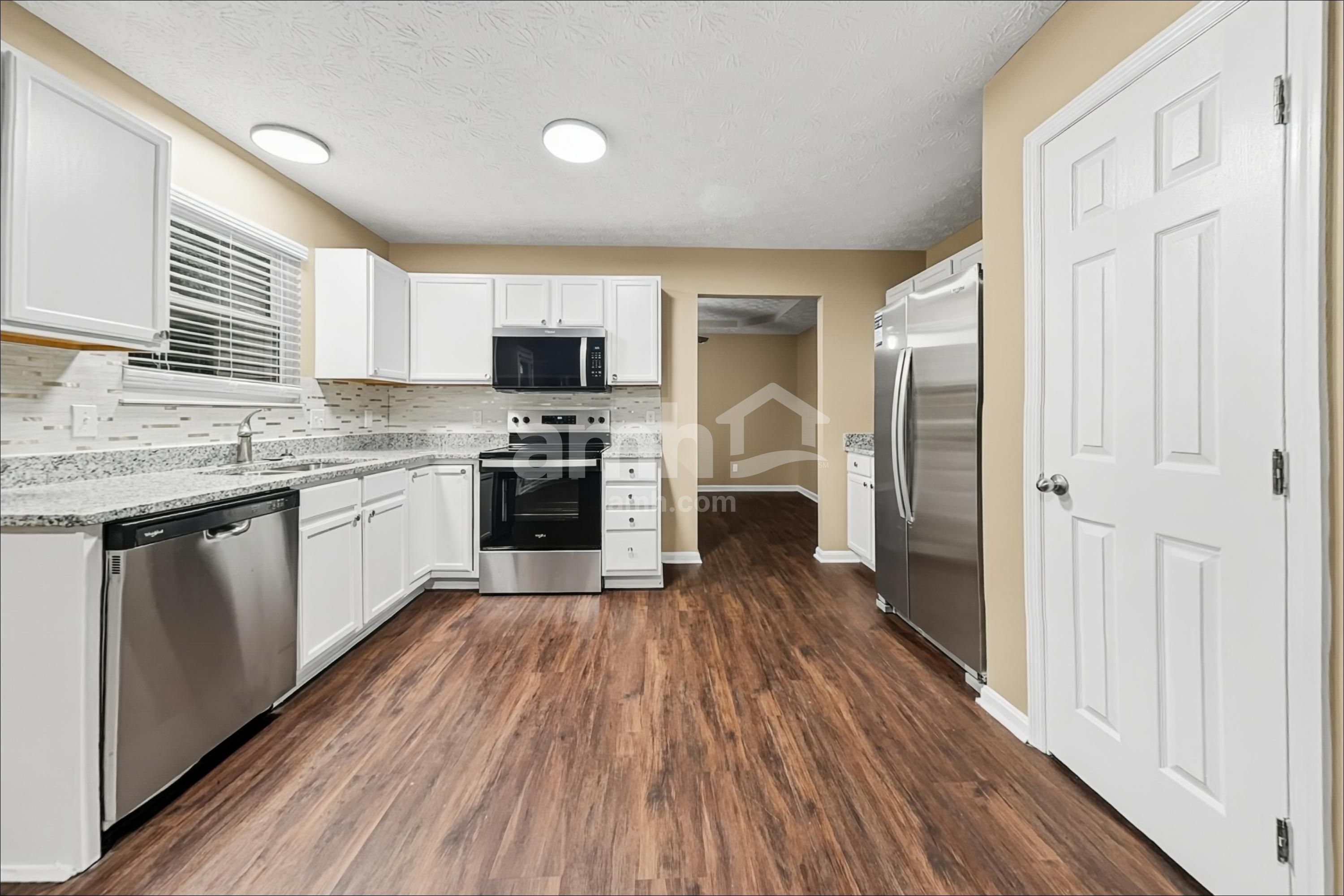 6714 Midnight Sun Dr – photo 3