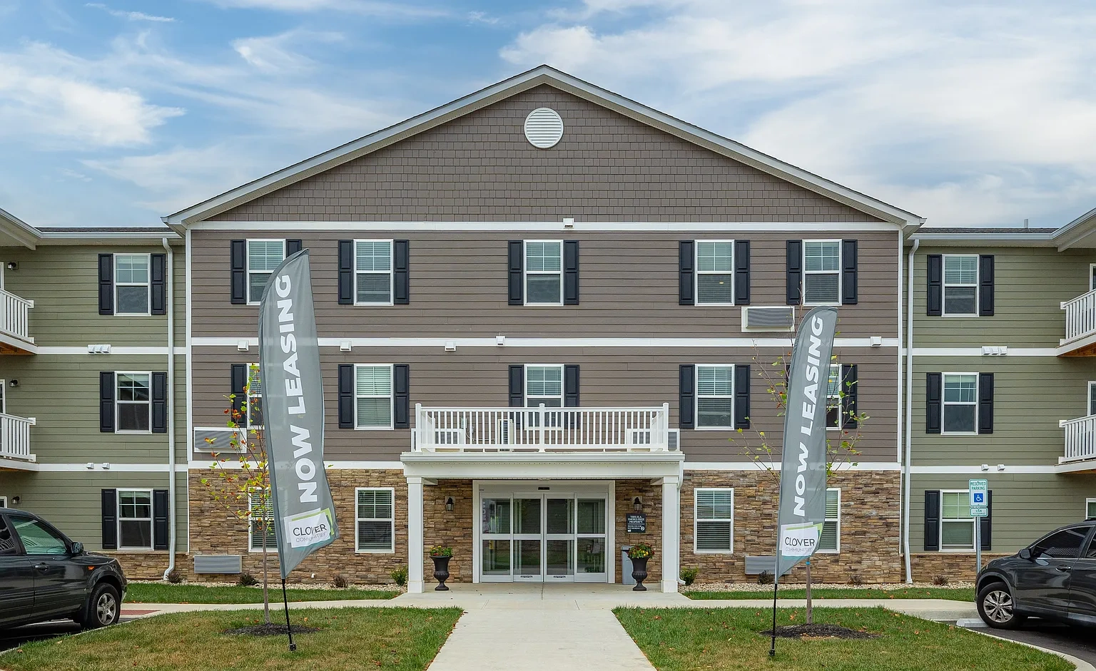 Meridian Hills – photo 1