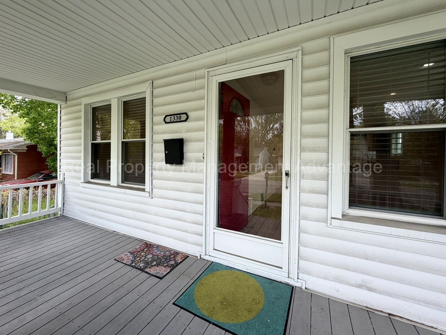 1330 E Chesterfield St – photo 4