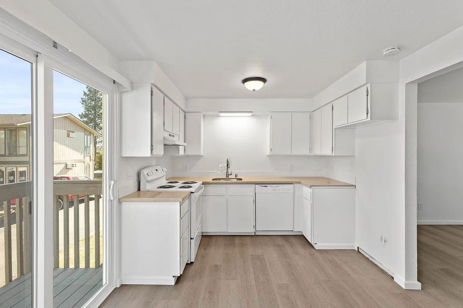 Greenwood Apartments – photo 3