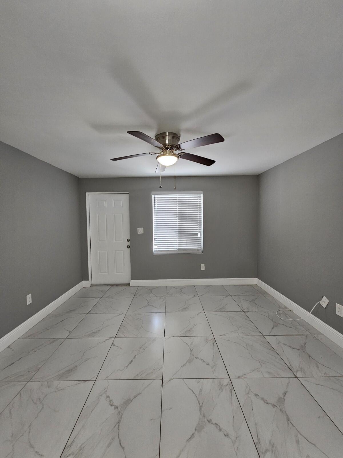 933 W 7th St unit A – photo 3