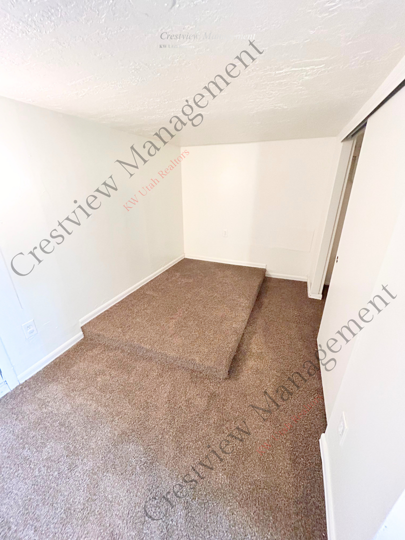 365 E Vine St unit 4B – photo 3