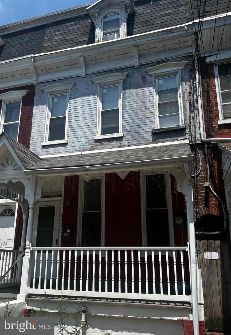 441 Walnut St – photo 1