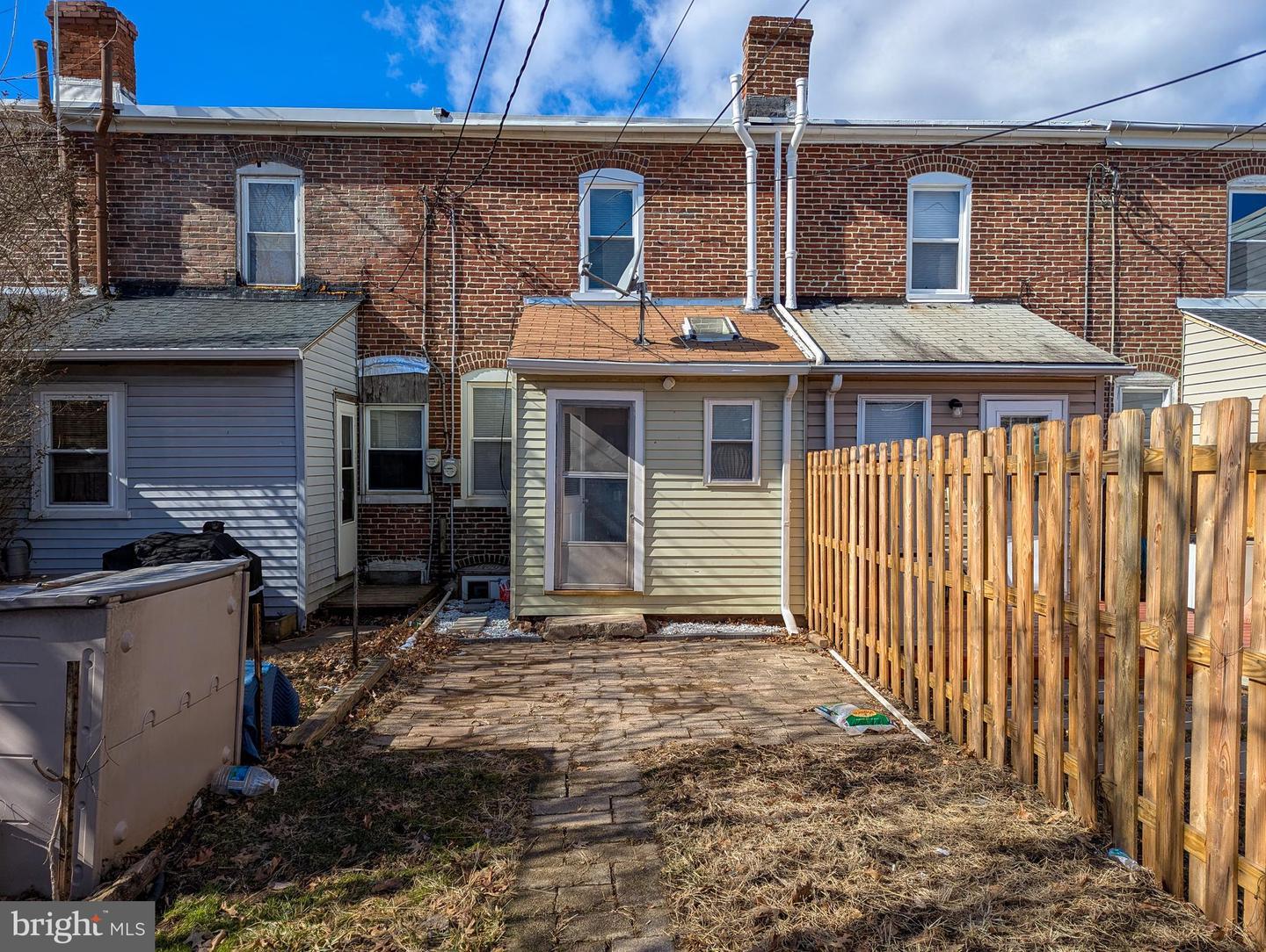 447 Beaver St – photo 2