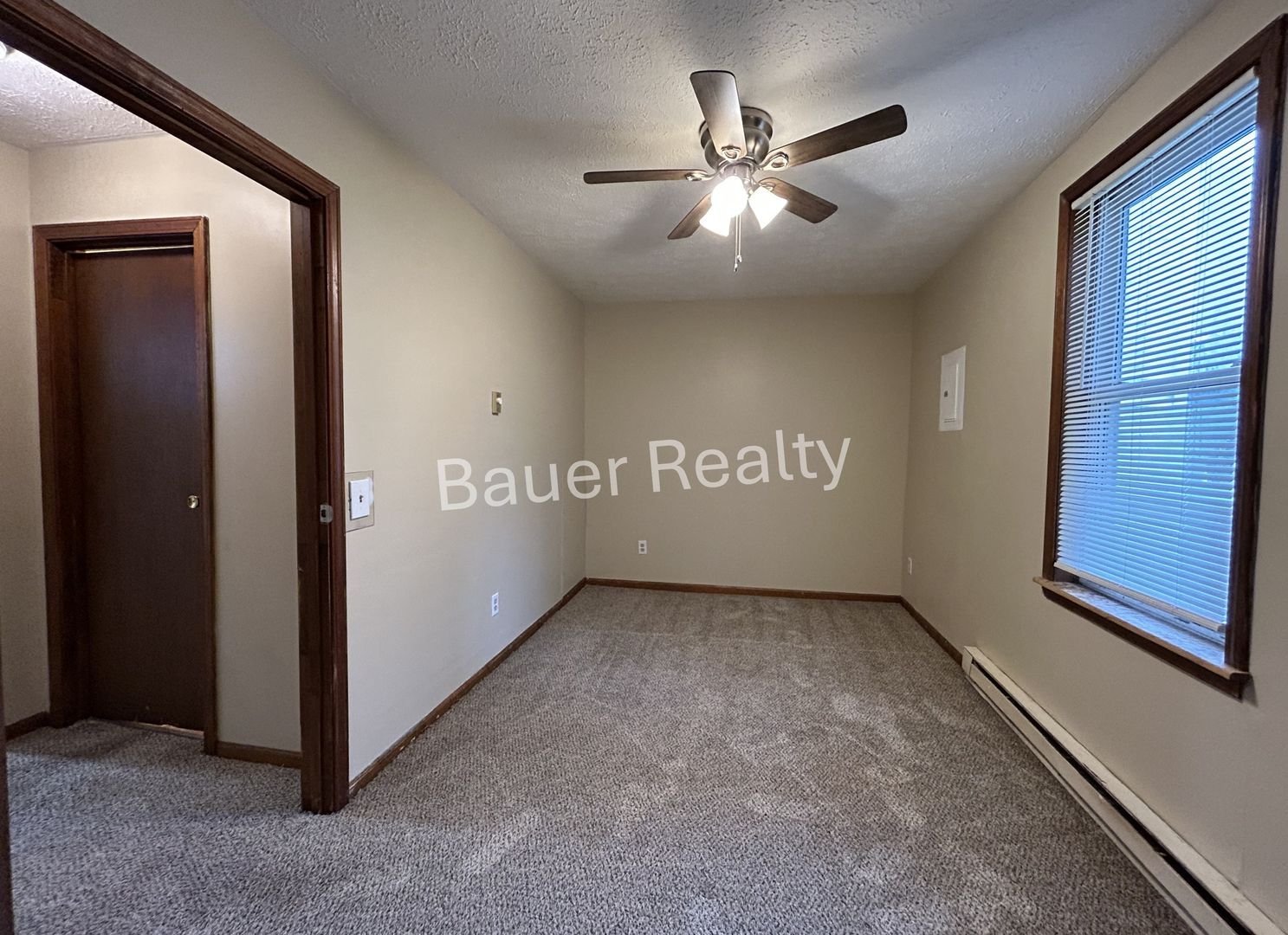 313 Woodland Ave unit Unit B – photo 4