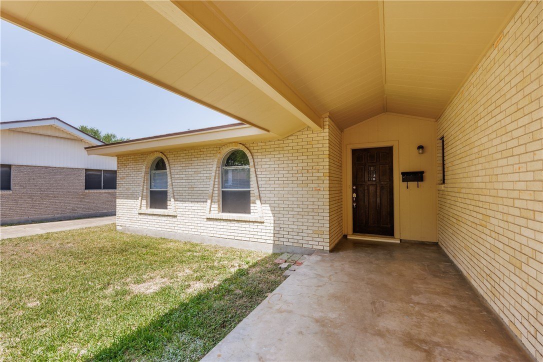 207 Blanco Dr – photo 4