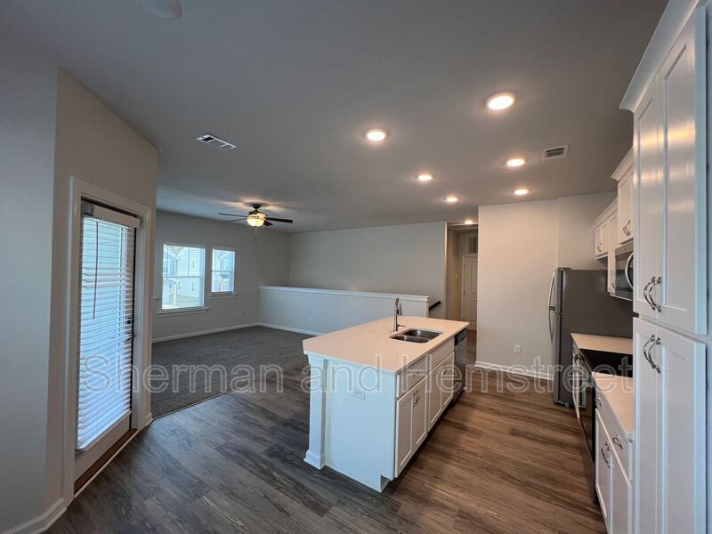 7017 Hummingbird Dr – photo 4