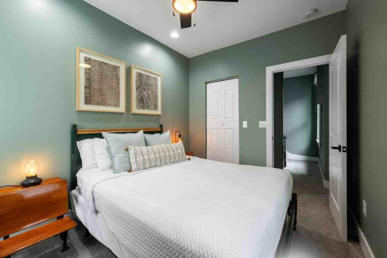 1811 Baymiller St unit 1579829P – photo 5