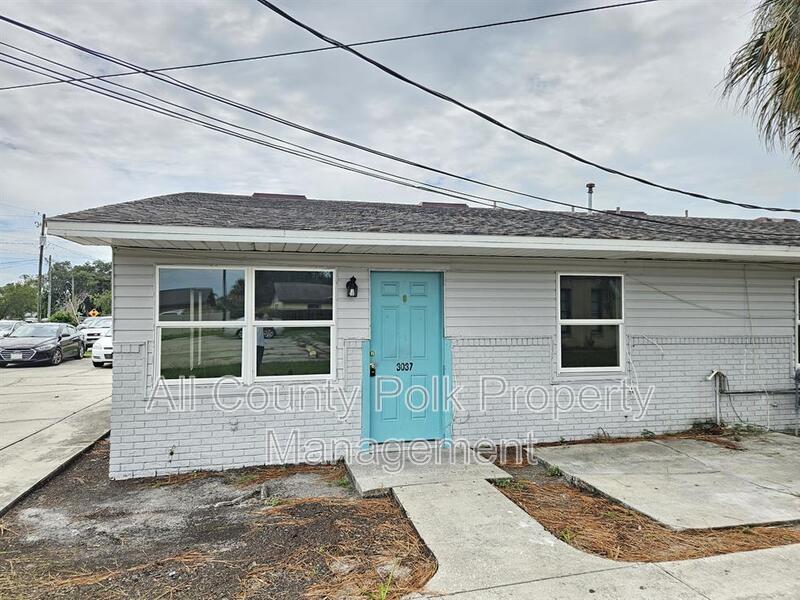 3037 St Paul Dr – photo 1
