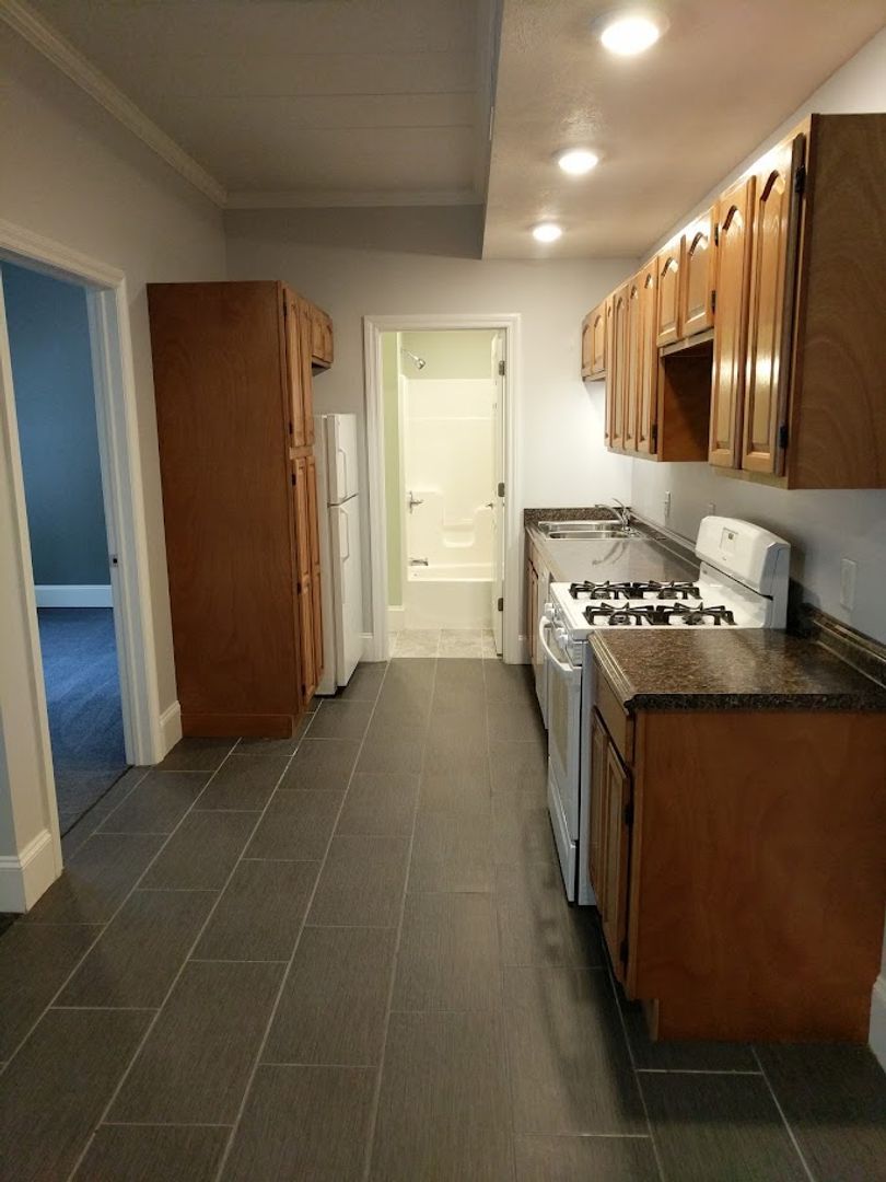 13373 PA-618 unit Apt. 104 – photo 4