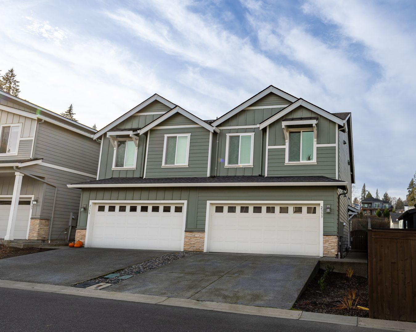2333 S Brookside Pl – photo 1