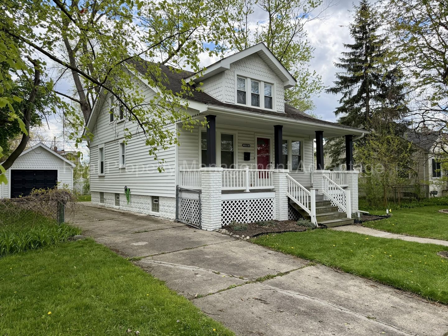 1330 E Chesterfield St – photo 1
