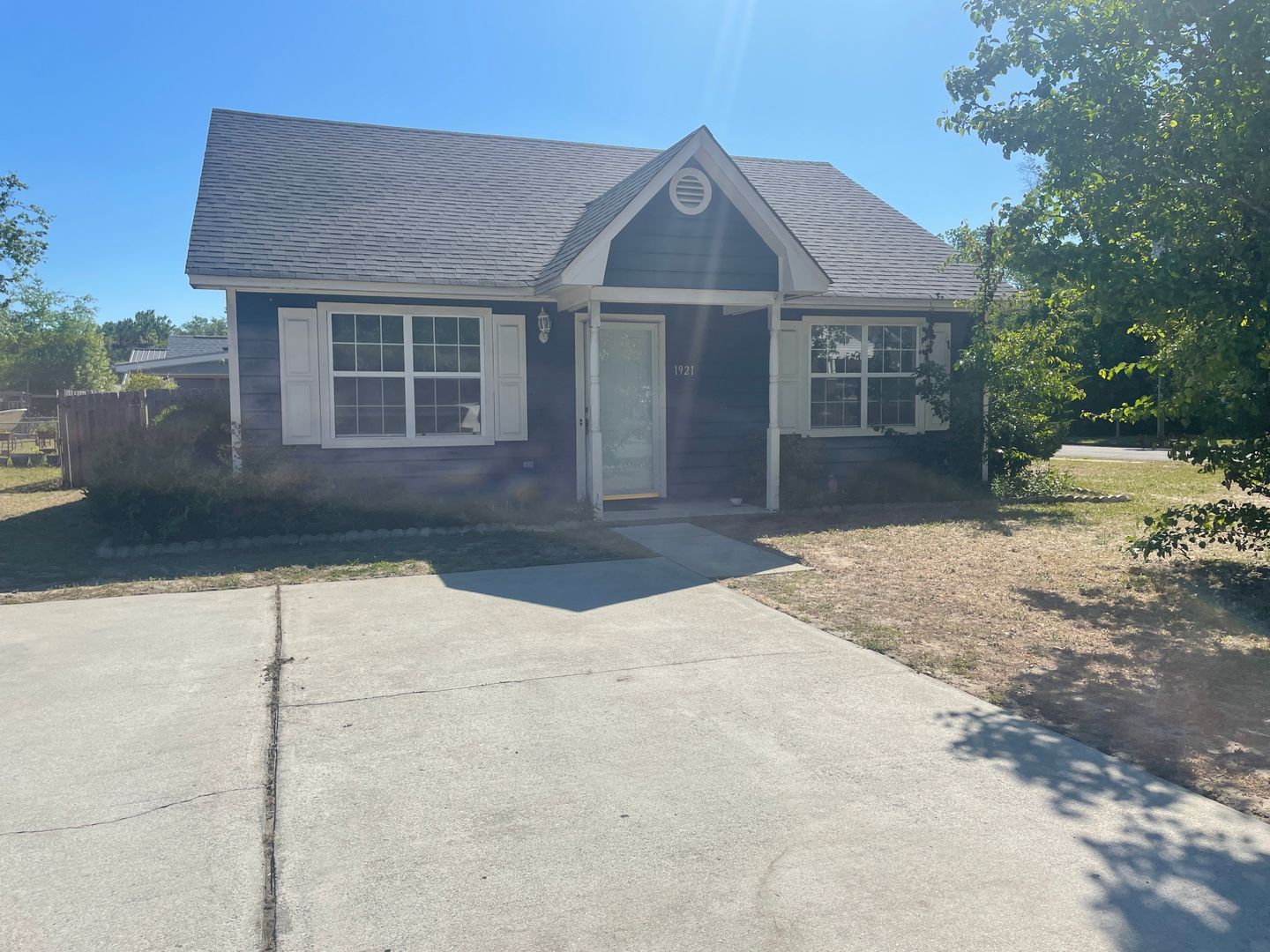 1921 Oak St – photo 2