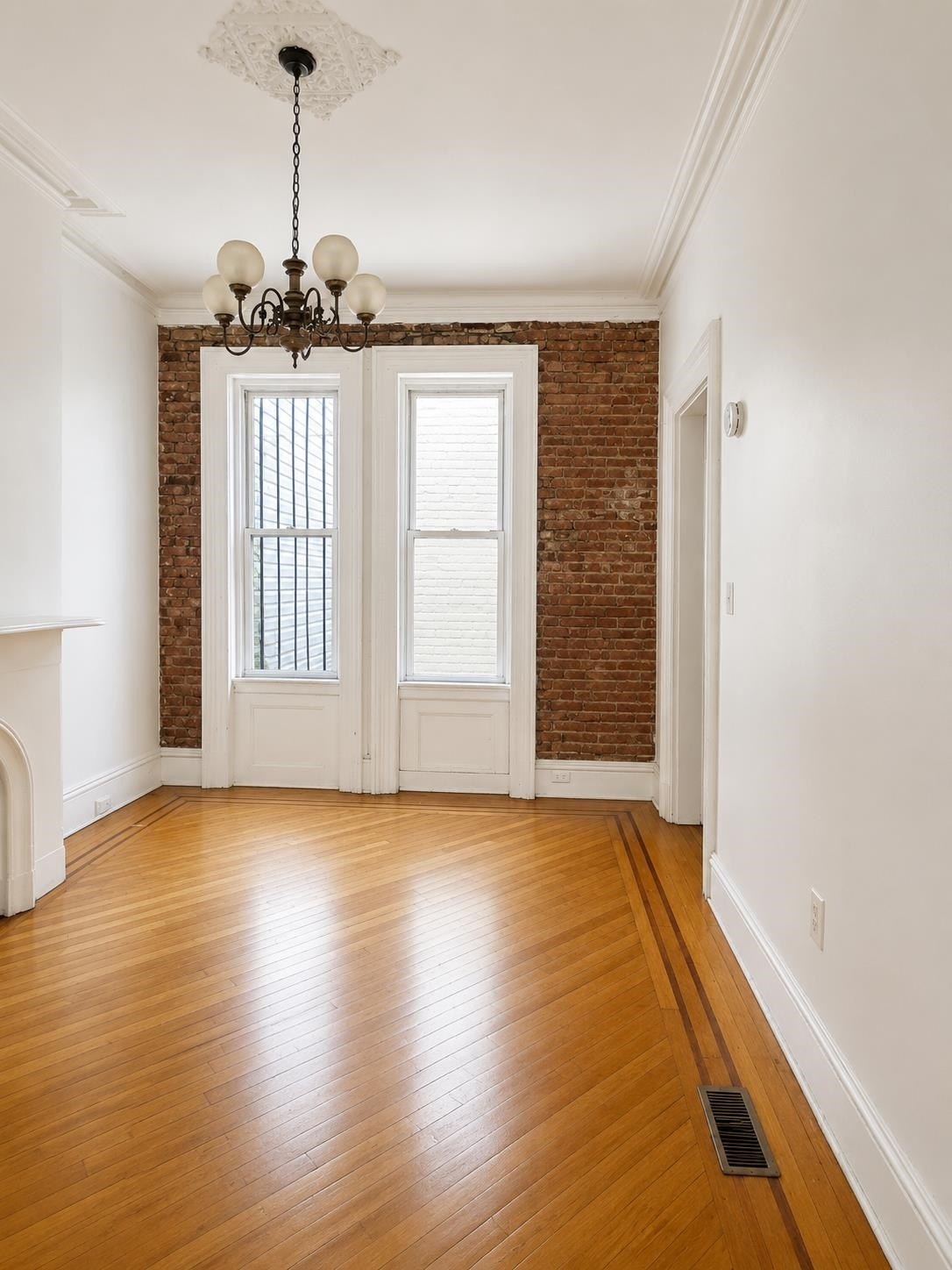 60 Clifton Pl #1 – photo 1