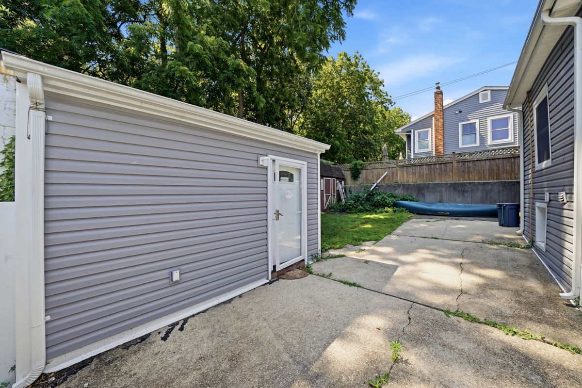 143 Walnut Rd unit B – photo 3