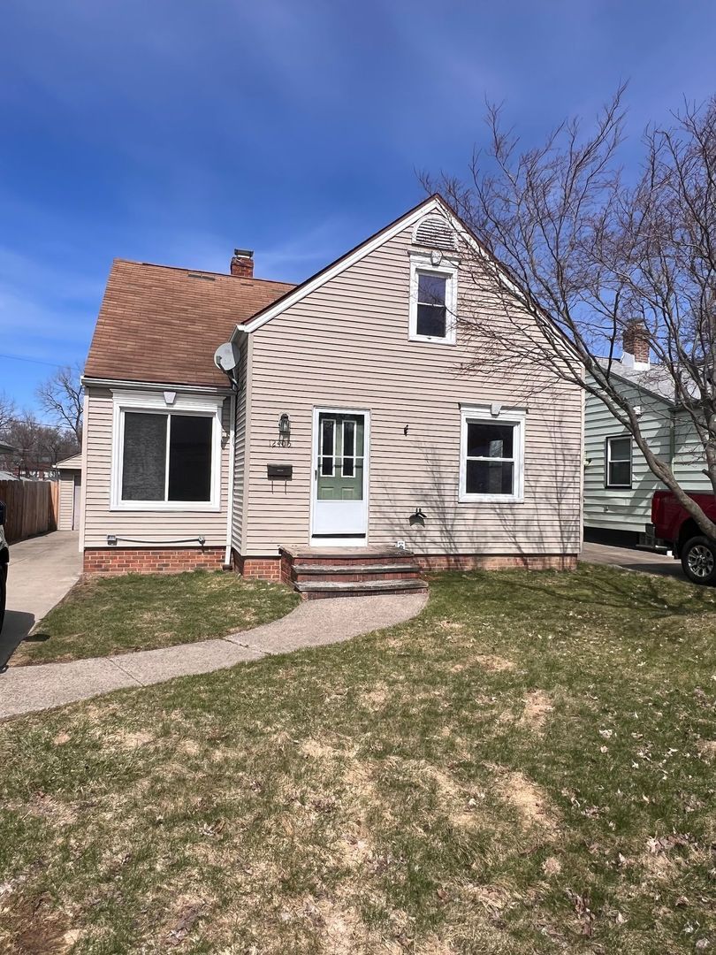 12405 Reindeer Ave – photo 1