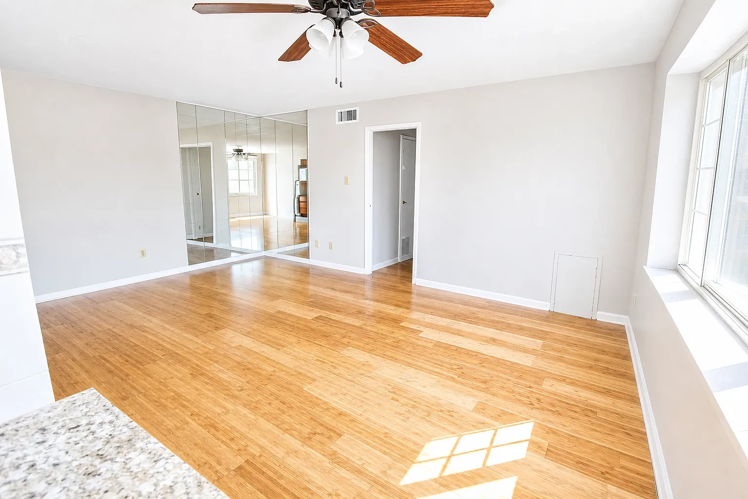 Regency Court – photo 3