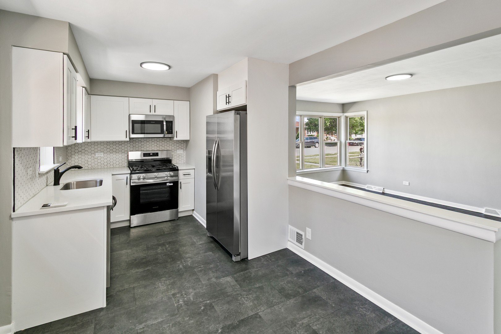 7704 McVicker Ave – photo 5