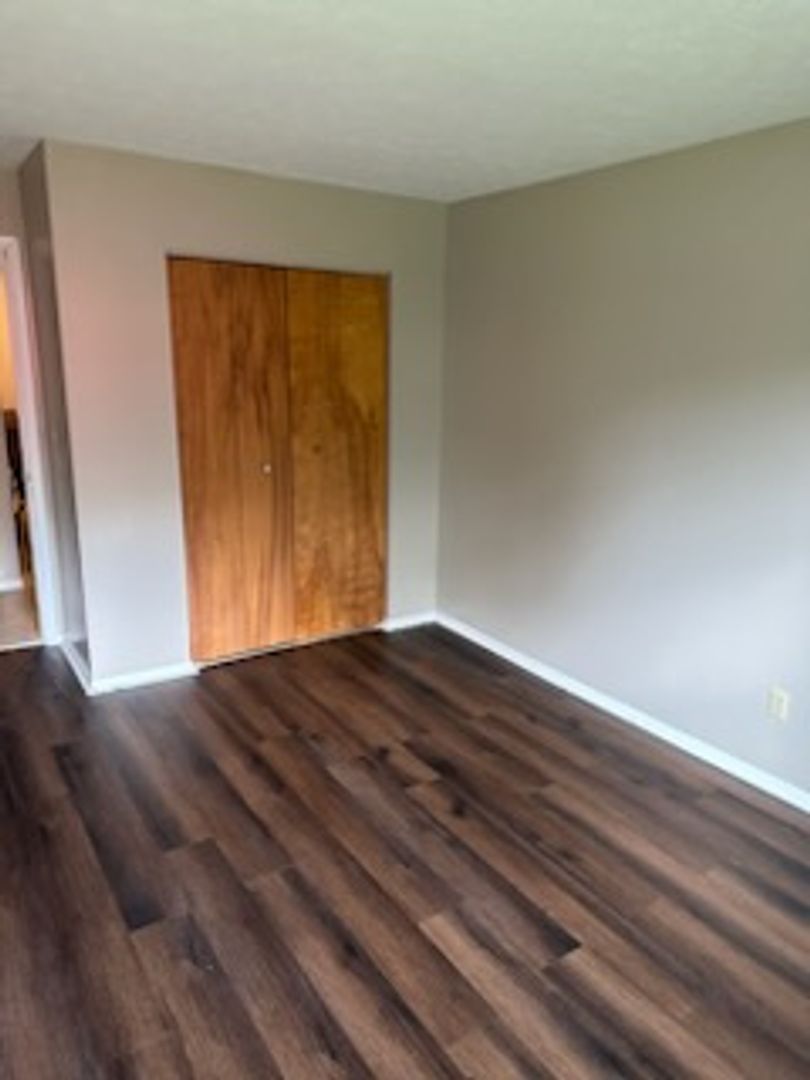 4902 Brookwood Rd unit 4902 - BLDG - 05 – photo 3