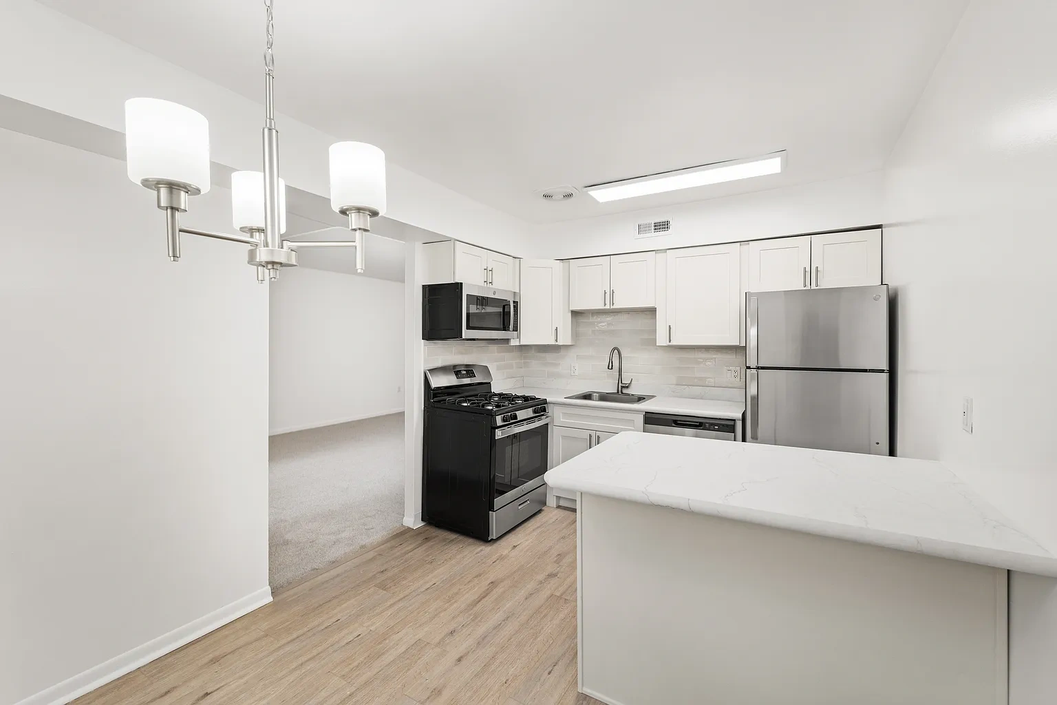 Springetts Apartments – photo 3