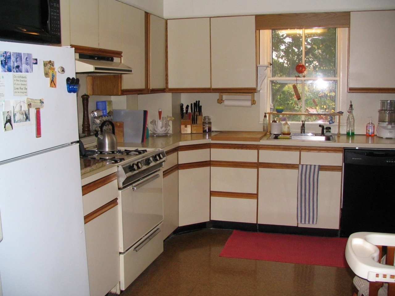 100 Goddard Ave – photo 5