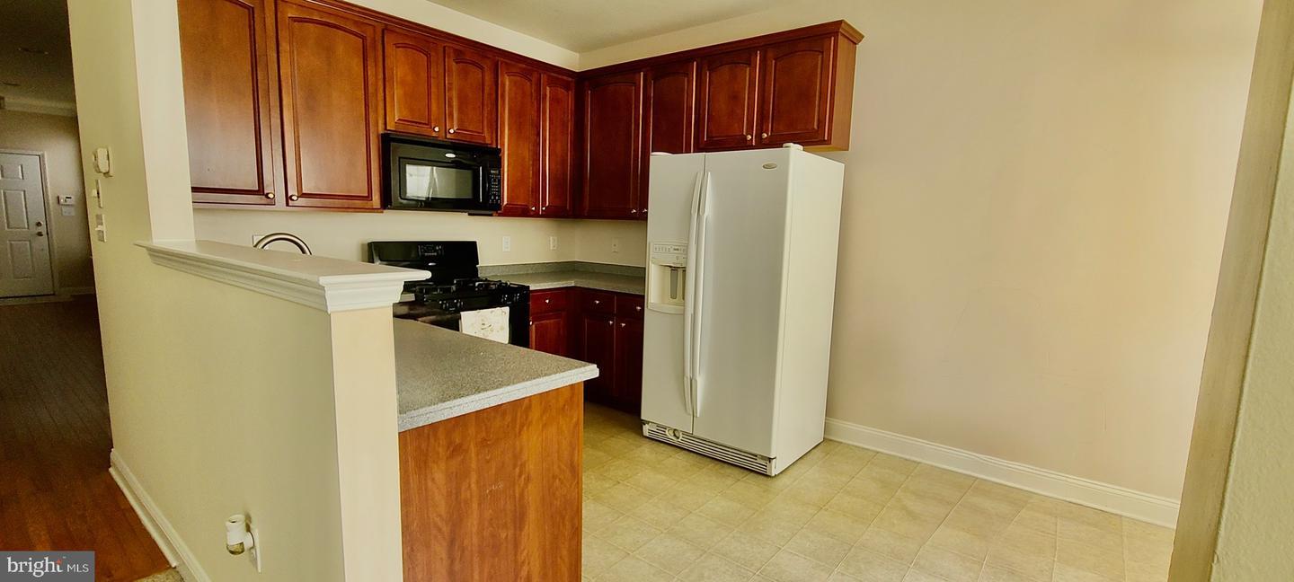 196 Chancellor Dr – photo 4
