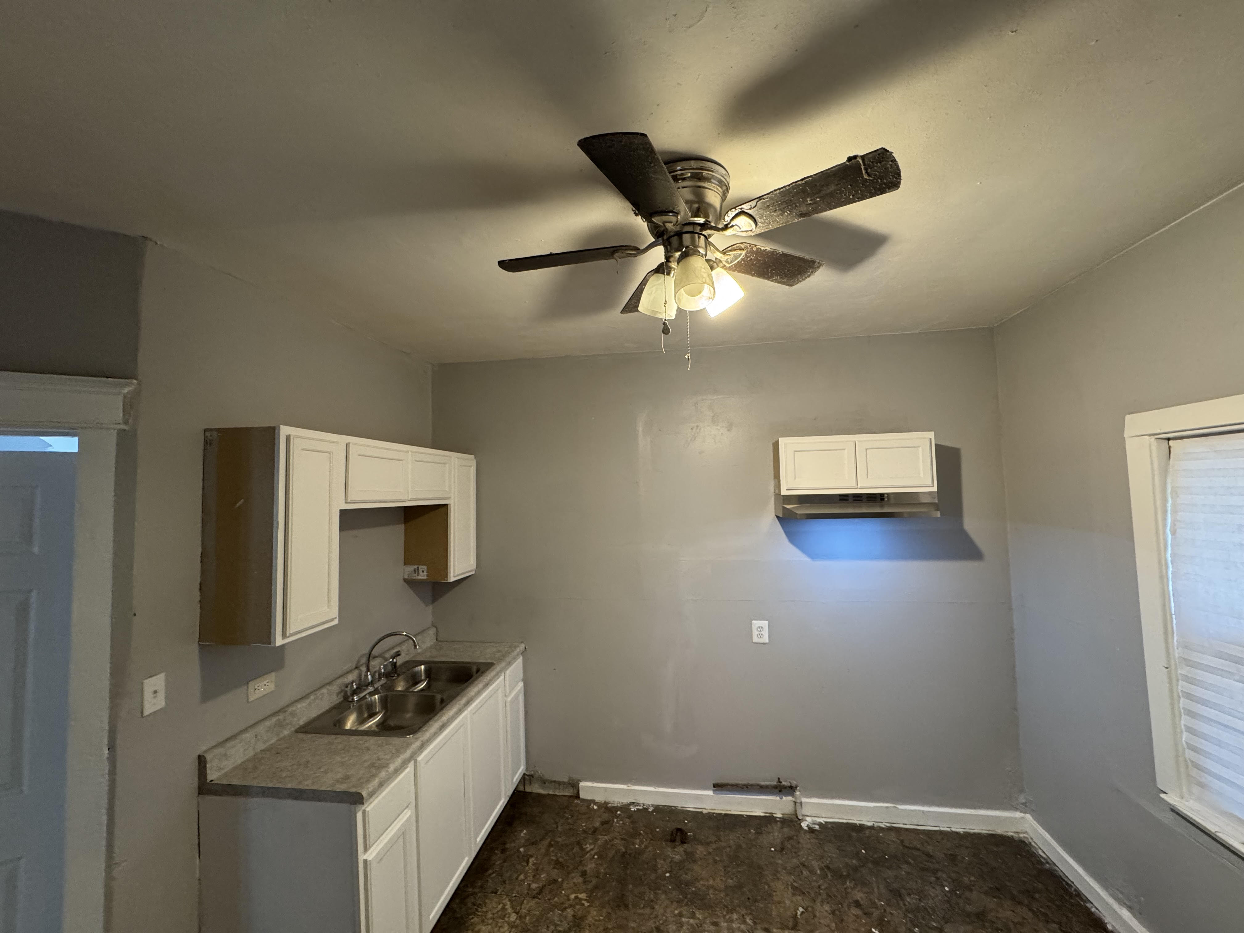 10453 S Wabash Ave – photo 3