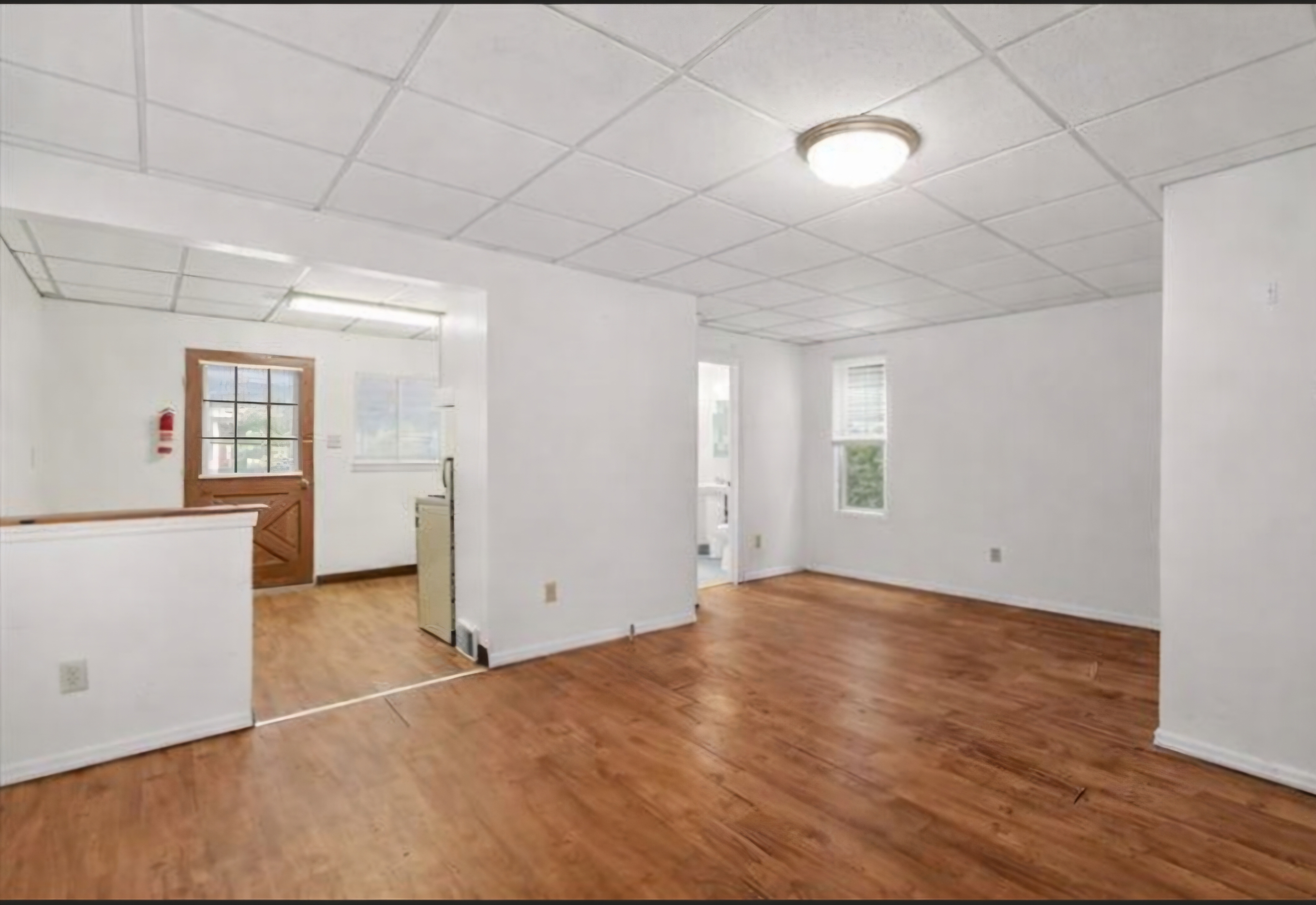 705 Russellwood Ave unit Apartment 2nd Floor – photo 3