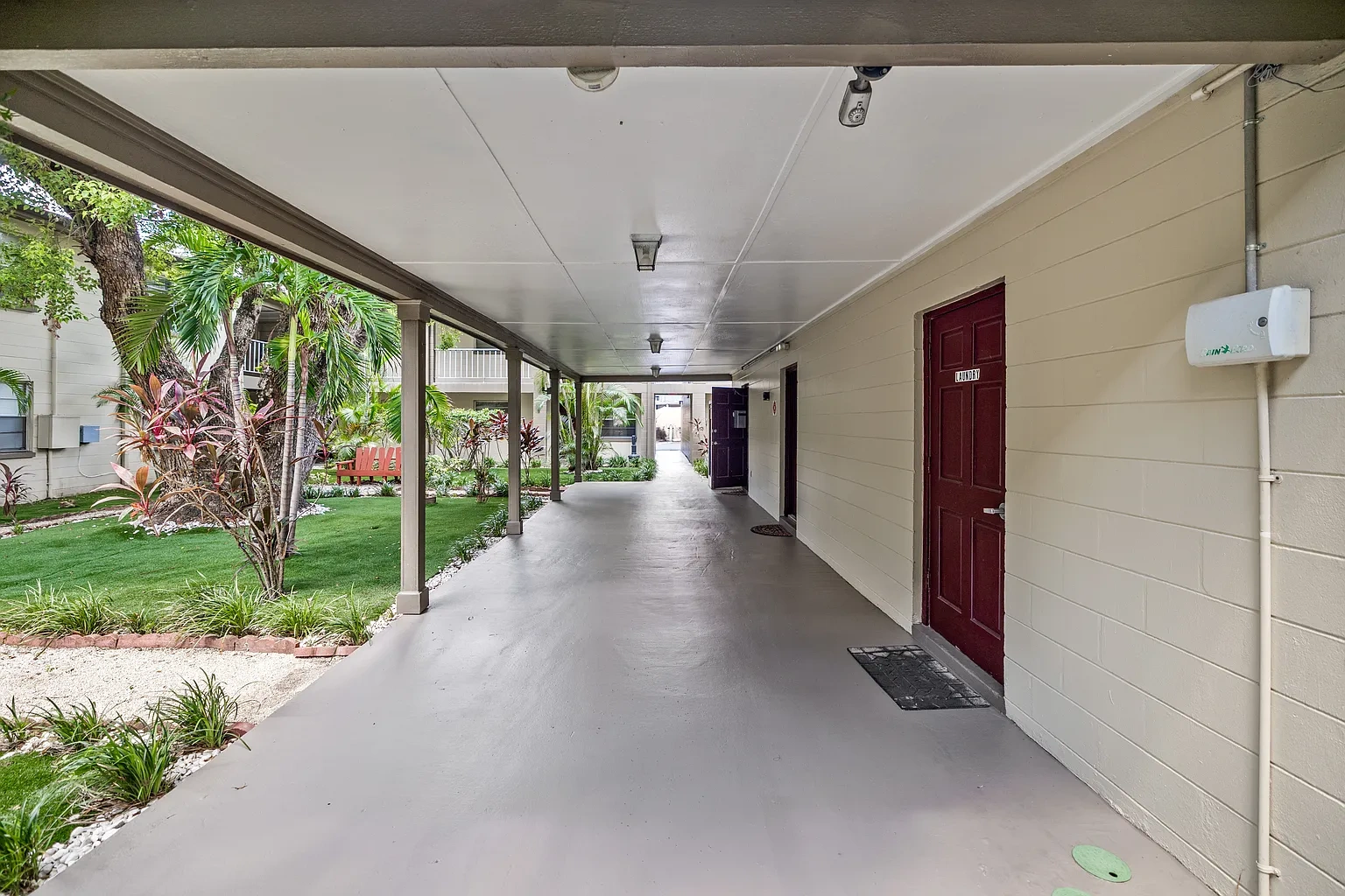 Parson's Green Courtyard Apartments – photo 2