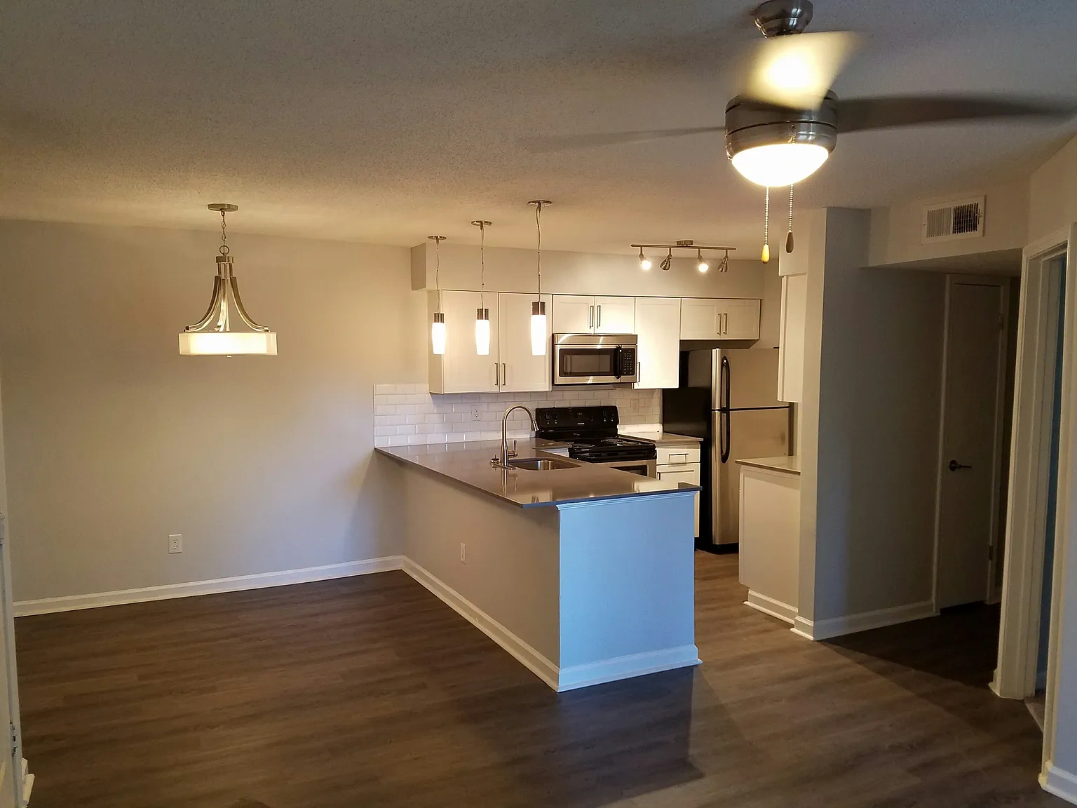 Lakestone – photo 1