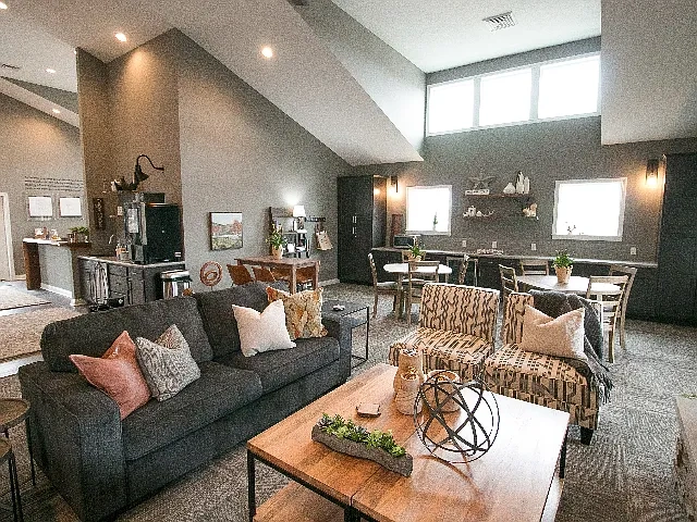 The Residences at Woodside – photo 5