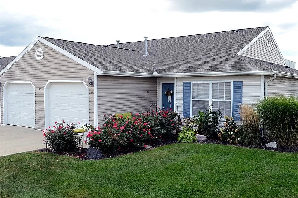 Redwood Olmsted Township – photo 2