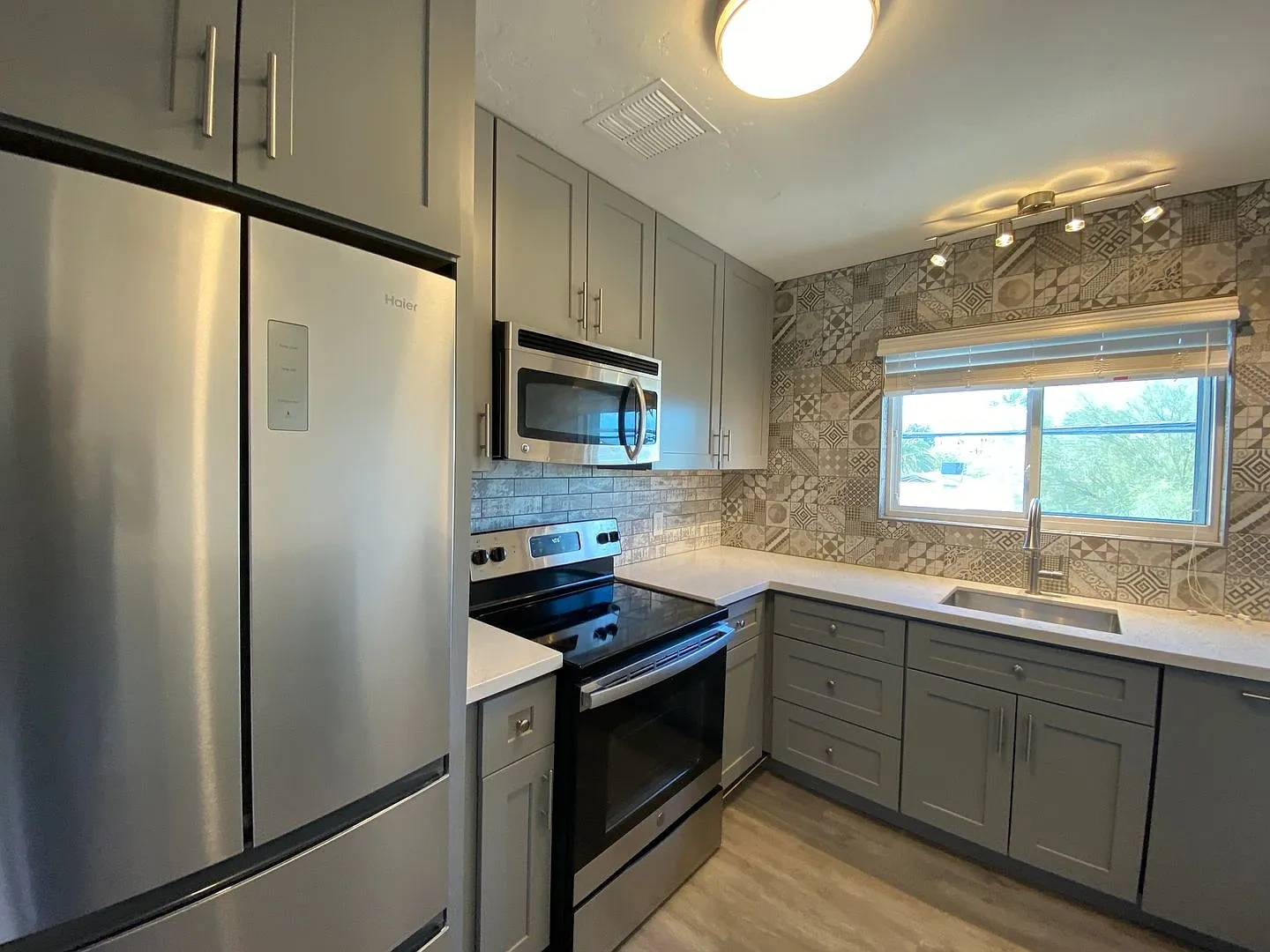 Surf Lodge Park1425 – Floor plan
