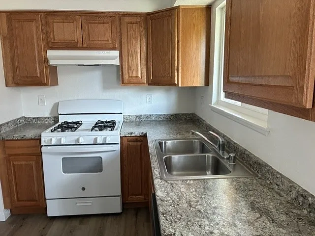 Sierra Woods Apartments – photo 4