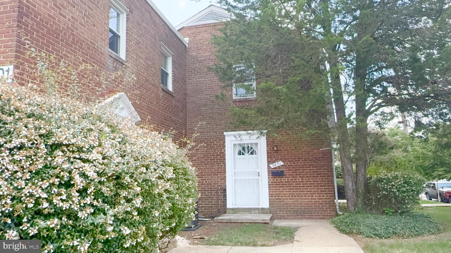 3801 28th Ave unit 10 – photo 2