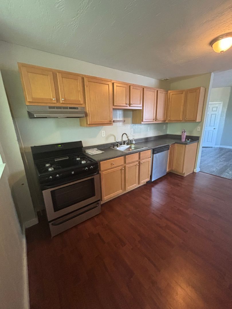 3822 Liberty Ave unit 6 – photo 1
