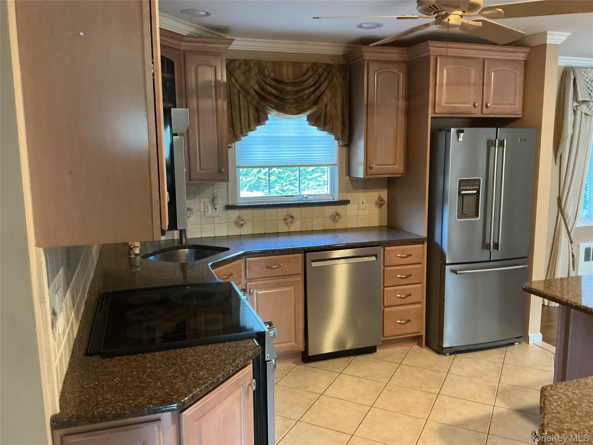 11 Frankel Rd – photo 2