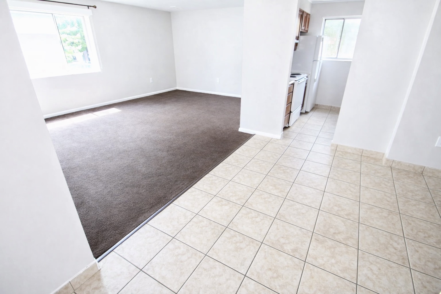 140 W Walnut St unit 935 – photo 4
