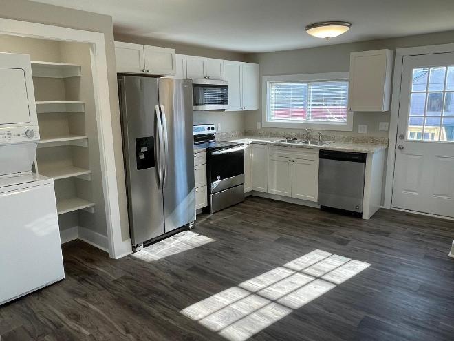 337 SW 3rd St – photo 2