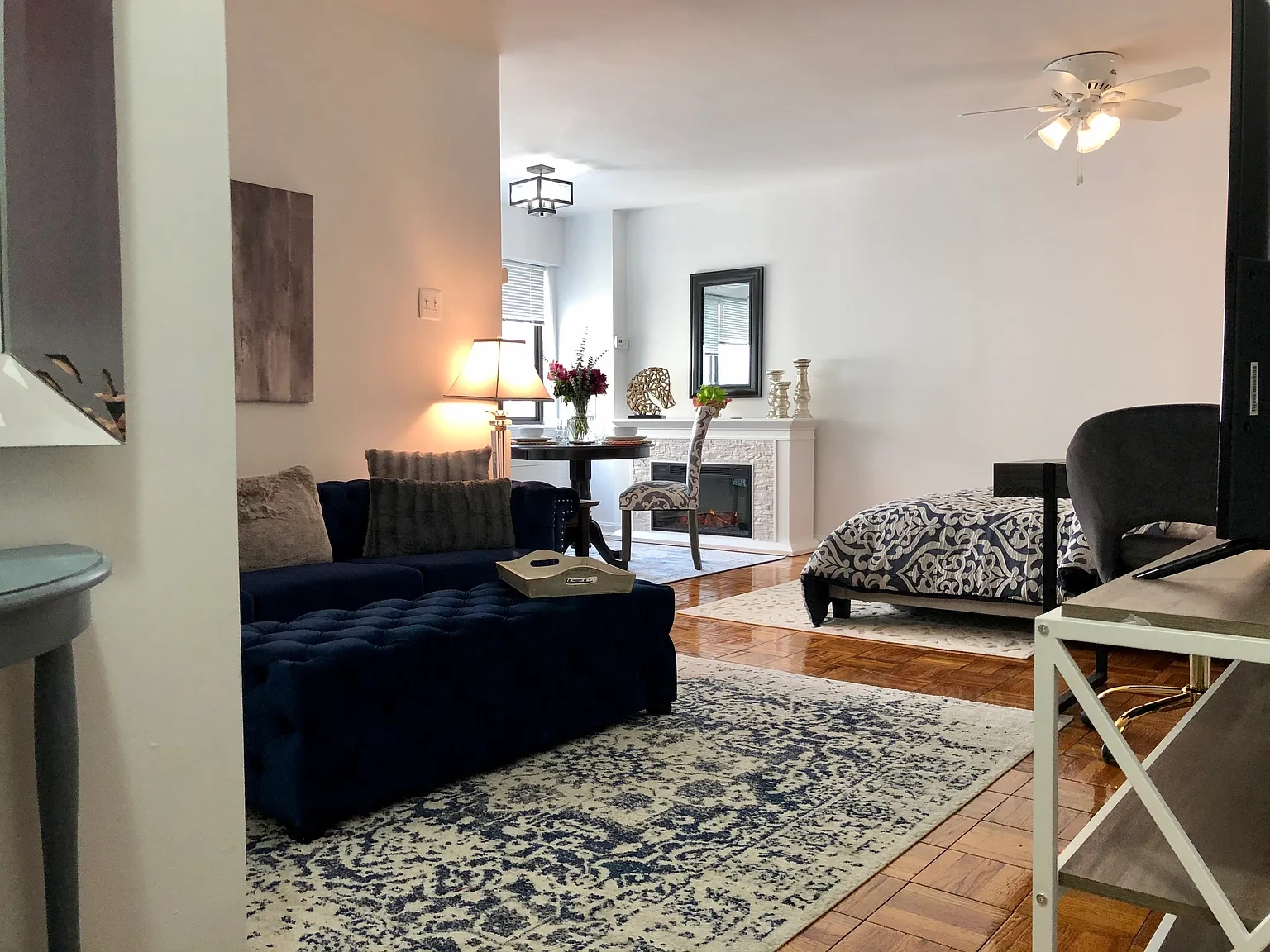 Excelsior Apartments – photo 2