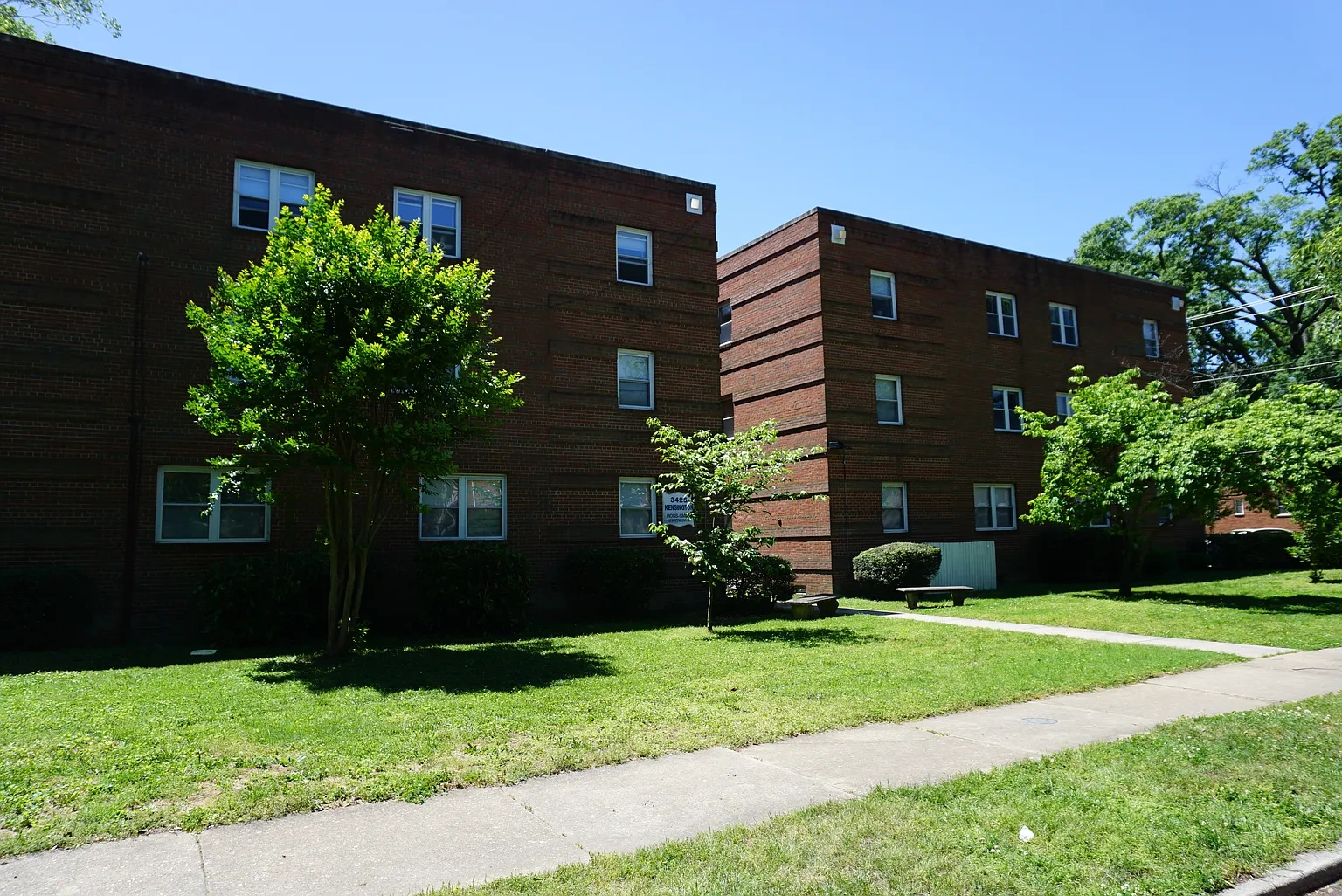 3425 Kensington Avenue – photo 4